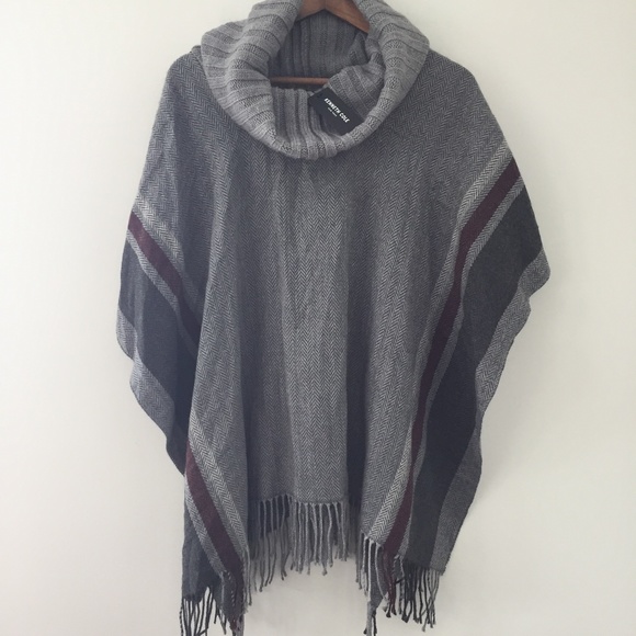 Kenneth Cole New York Border Stripe Poncho - Picture 1 of 6